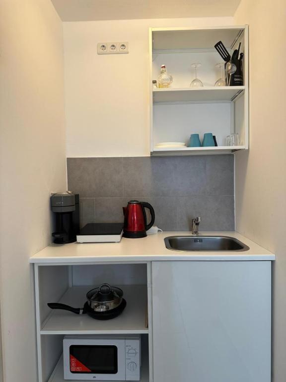 Modern Living Kueche Netflix Inklusive Lage * Nuremberg